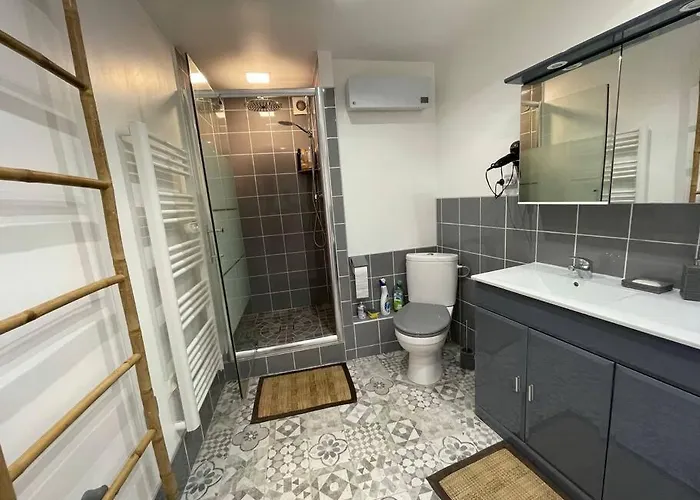 Maison De Village Péret