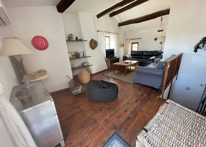 Maison De Village Péret